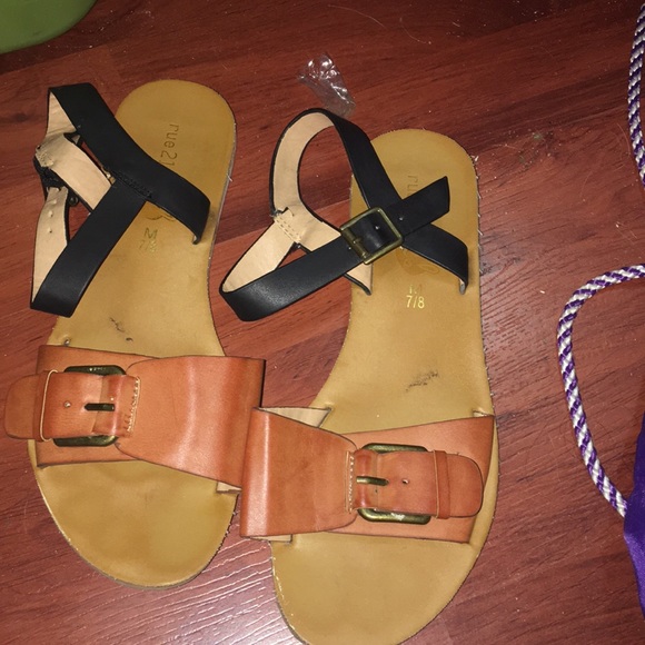 Brown and Black sandals . - Picture 1 of 3